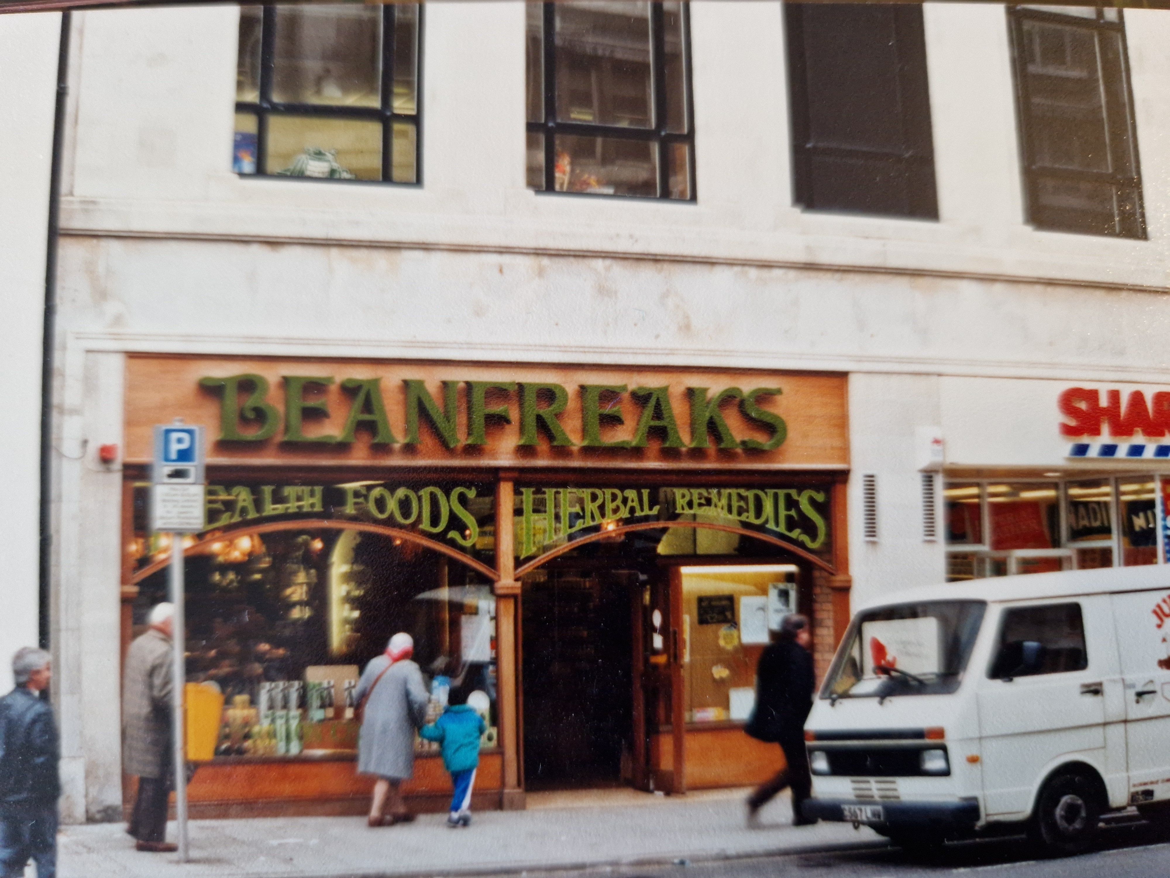 Still able to park on St Mary Street prior to it being pedestrianised.